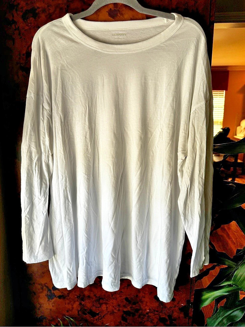 Old Navy Long Sleeve Tee in White